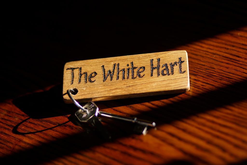 Отель The White Hart, South Harting Питерсфилд Экстерьер фото
